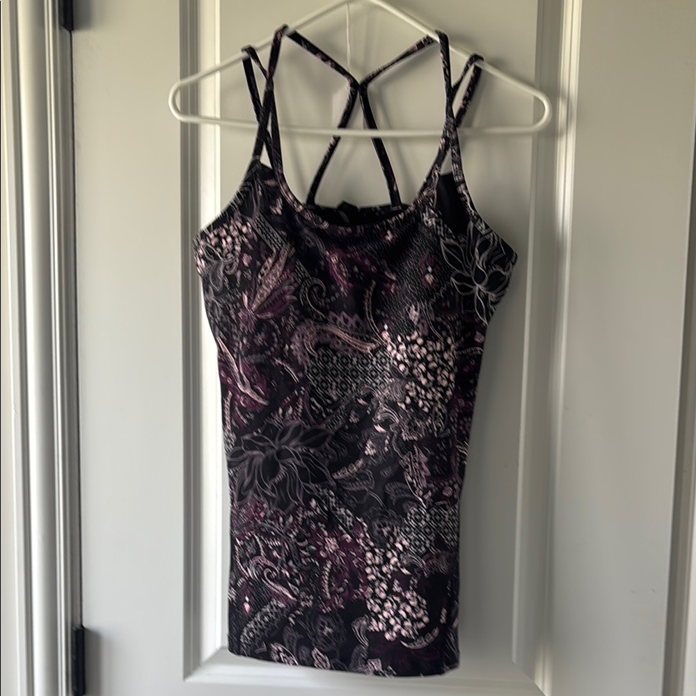 GAIAM Black and Pink Graphic Fitted Camisole